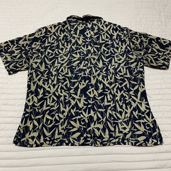 Vintage asian print. box cut button-down - Picture 4 of 4